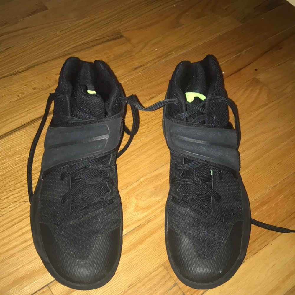 Nike kyrie 2 all black